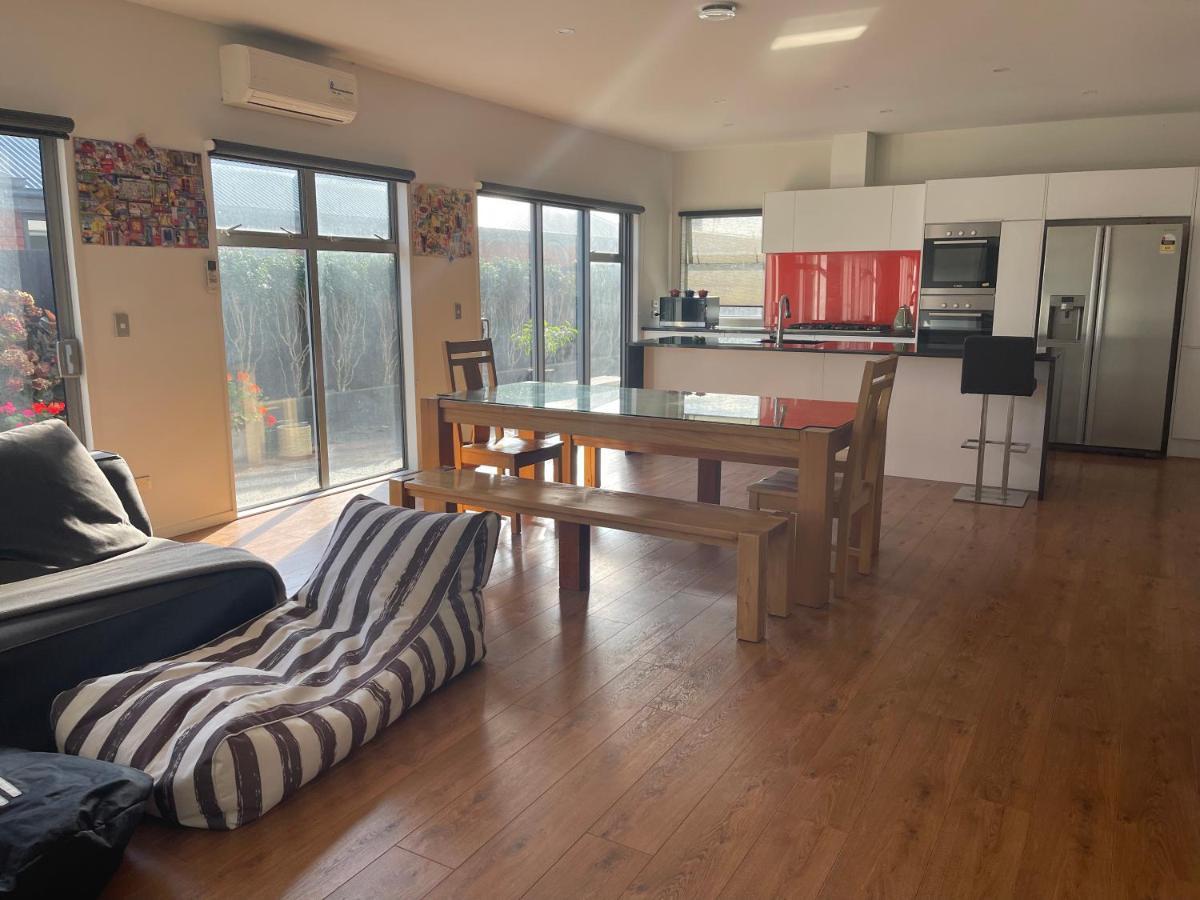 Stunning Park Side Holiday Home 基督城 外观 照片