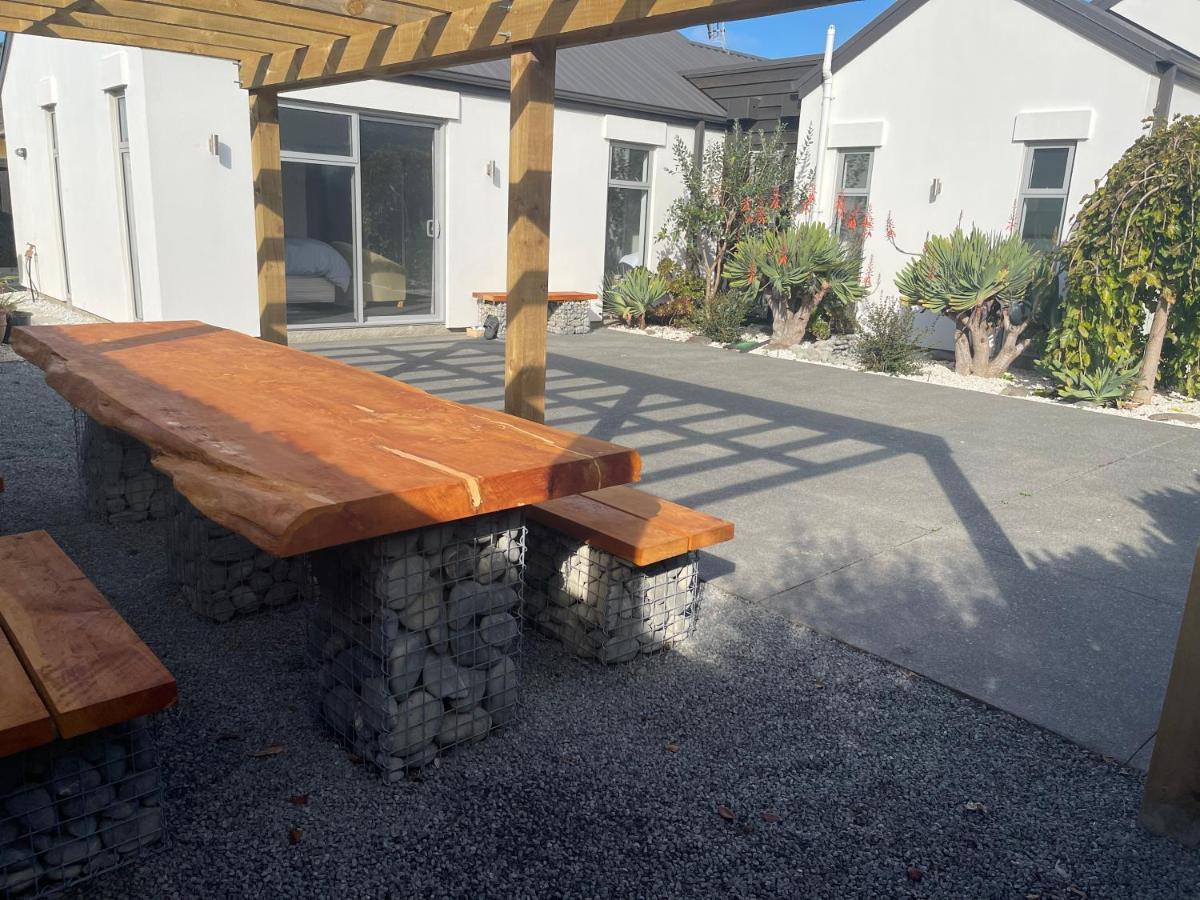 Stunning Park Side Holiday Home 基督城 外观 照片